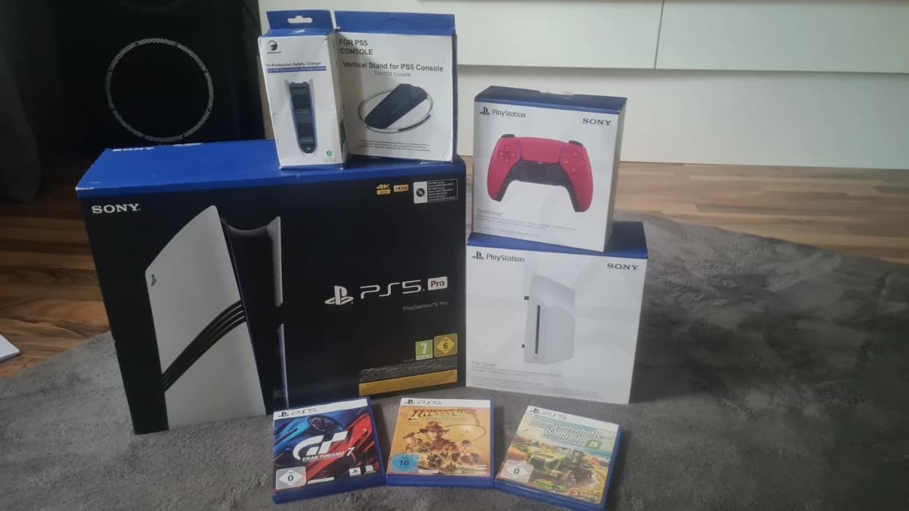 PlayStation 5 Pro 2 TB mit Blu-ray-Laufwerk - 1