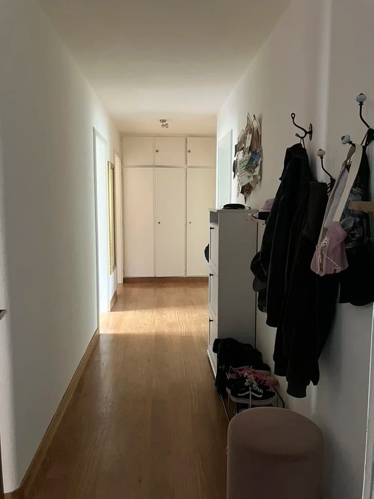 Zentral gelegene und gemütliche 3.5-Zimmerwohnung zur Untermiete (April - September 2027) inkl. Privatsitzplatz - 3