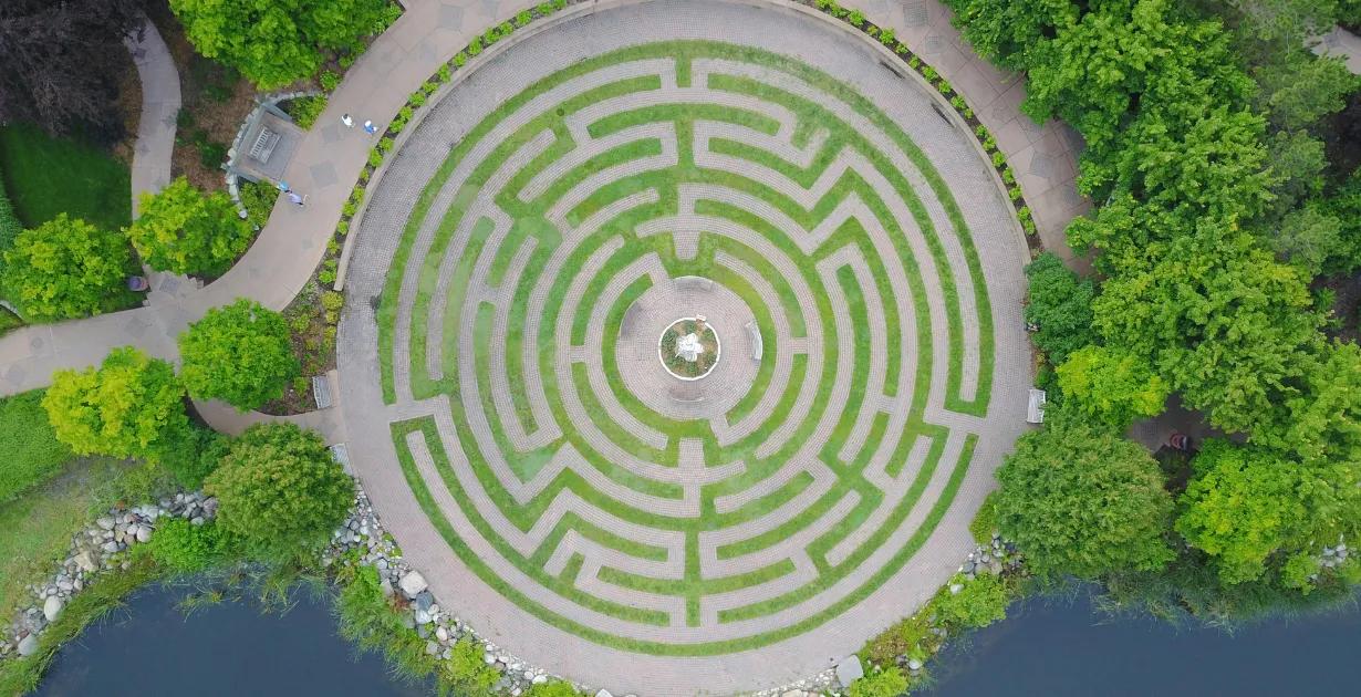 BHs, Eierschalen und Joghurt: 6 Recycling-Projekte für eine bessere Welt