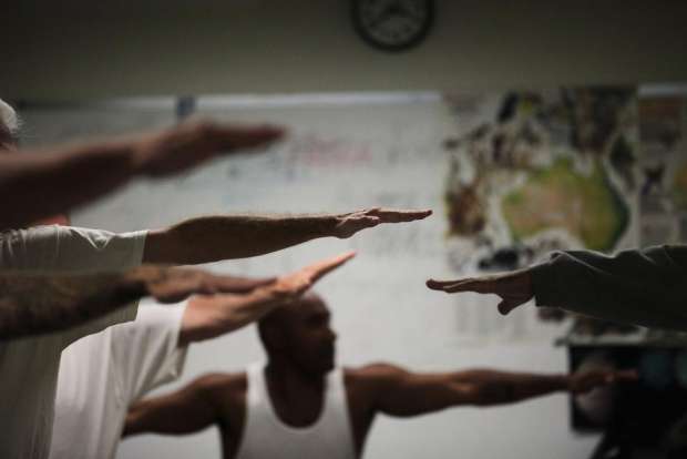 Prison Yoga - Yoga im Gefängnis 