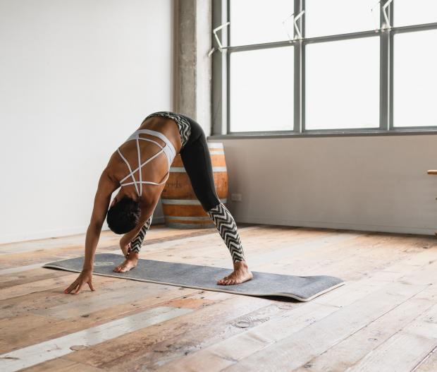 Location für Yoga-Fotoshooting gesucht.