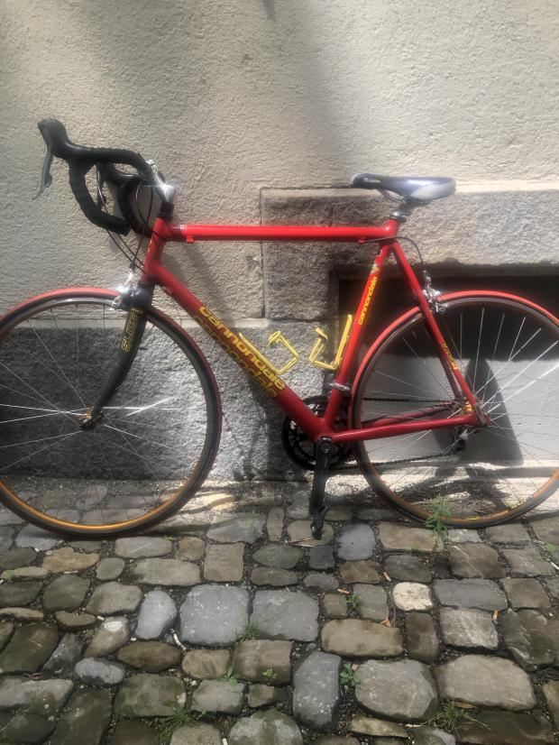 Wem gehört dieses Rennvelo?