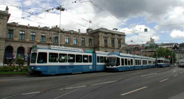 Stadt Zürich für Anfänger, Lektion 1: Das Tram hat...