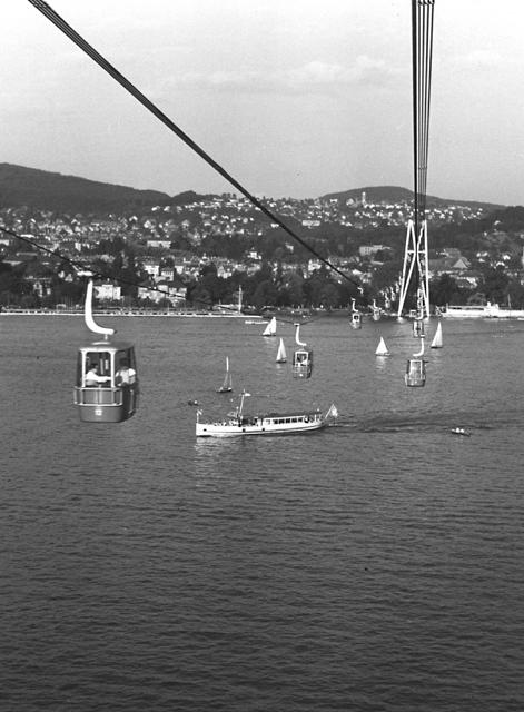 Luftseilbahn über den Zürichsee