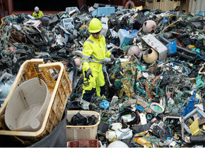 Plastik aus dem Meer entfernen