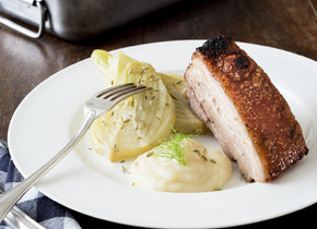 In Cidre geschmorter Schweinebauch mit Biräschturm und...