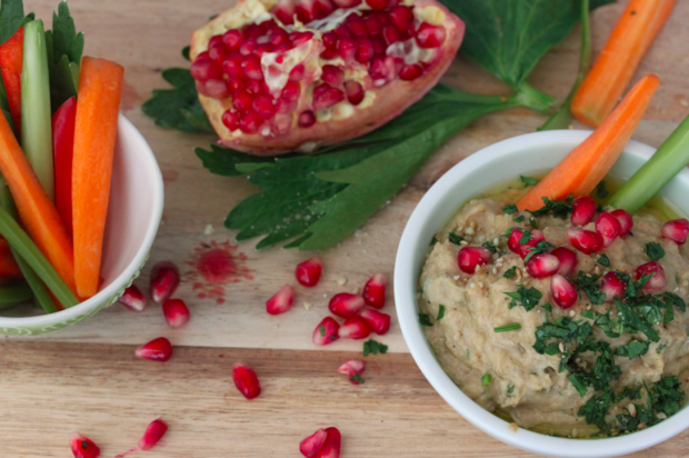 Hummus von roten Linsen