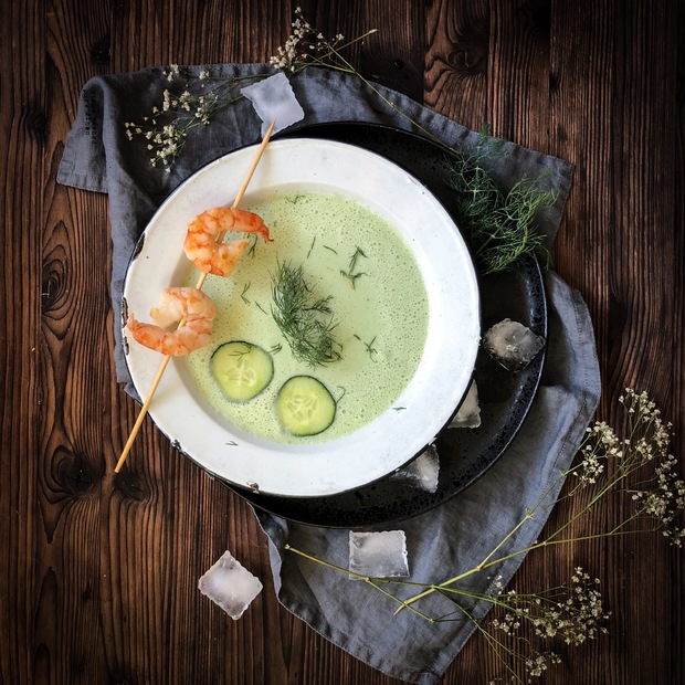 Kalte Gurkensuppe - die perfekte Vorspeise für den Sommer!