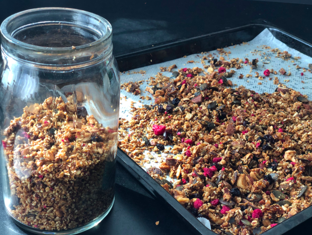 Knuspriges Granola hausgemacht