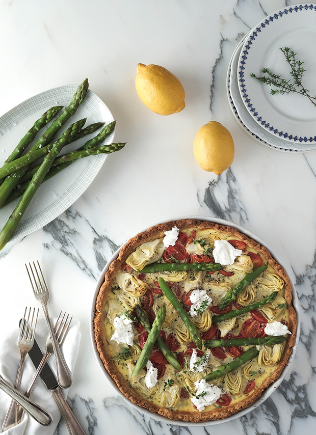 Bretonische Artischocken-Quiche mit grünem Spargel