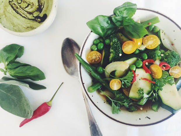 summer minestrone & vegan basil-cashew pesto