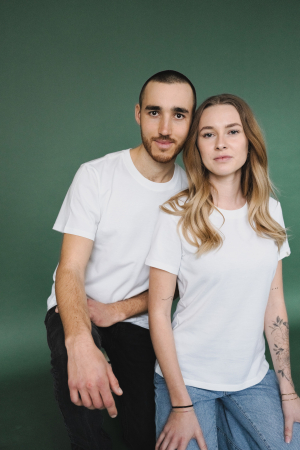 Revolutionäre Mode: Das nachhaltige SWISS EDITION T-Shirt Projekt von WE ARE ZRCL