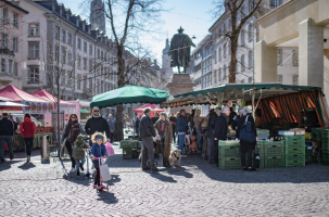 Ab auf den Wochenmarkt