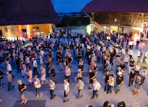 Tanzen im Schlosshof - Grosse Line Dance Night