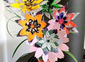 Papierblumen-Workshop