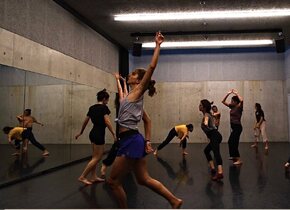 Contemporary Dance & Improvisation (06.09 - 20.12)...