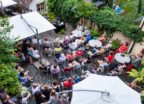 Lauschig im Innenhof