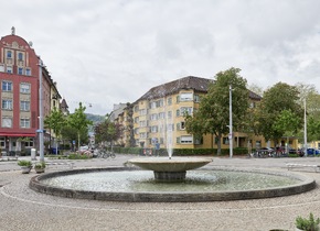 Liebeslieder und Bilder auf der Piazza