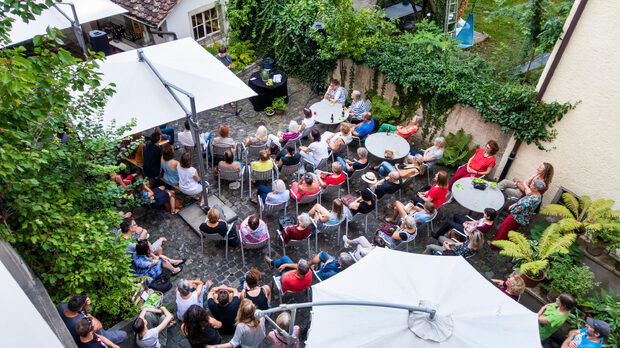 Lauschig im Innenhof