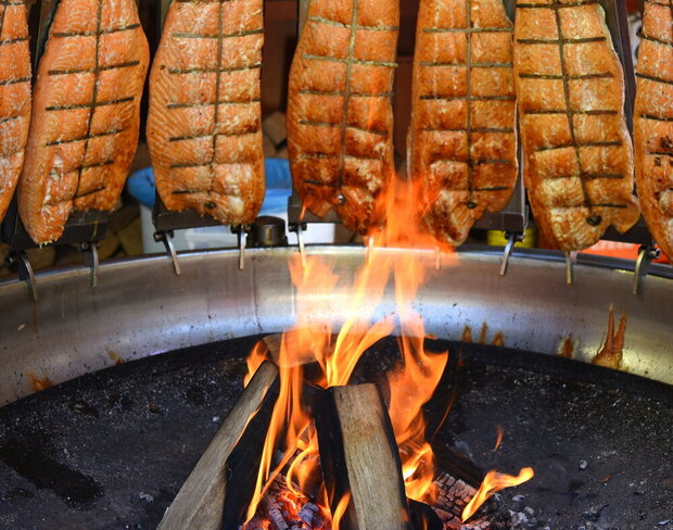 Flammlachs &
skandinavische Nächte Pop Up
Ein...