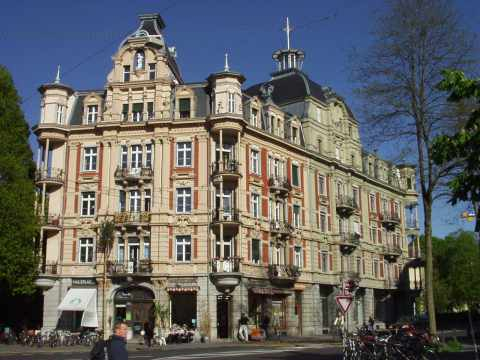 Zmittag in der Länggasse