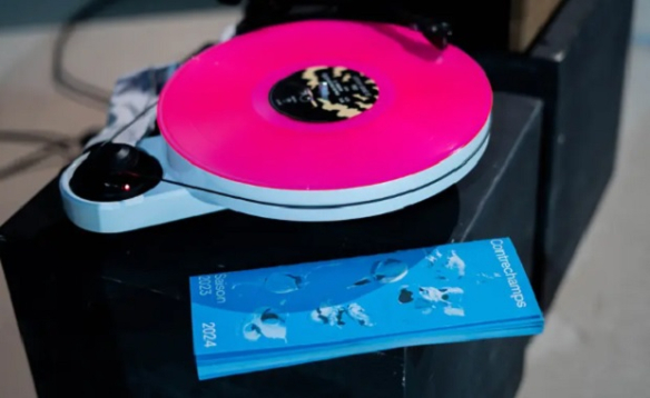 GENEVE: Partage ton vinyle!