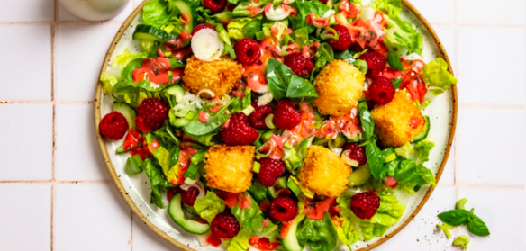 Sommersalat mit Knusper-Feta