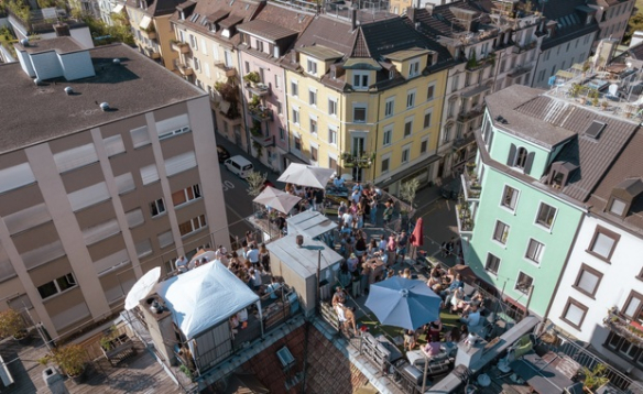 Am Rooftopday über den Dächern der Stadt feiern