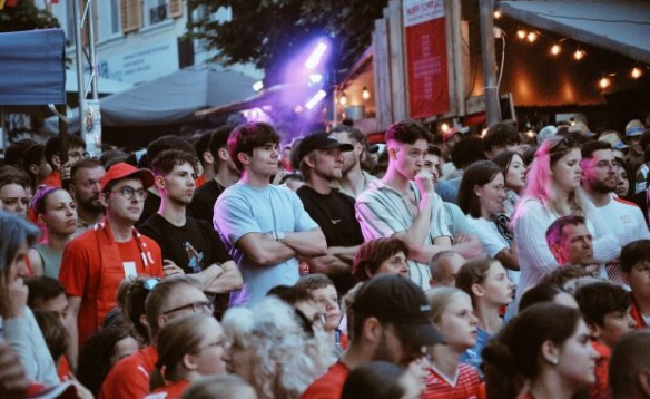 PORRENTRUY: PorrenStadium, dernière ligne droite