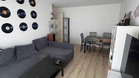 Looking for a tenant for my furnished 2-room apartment from mid-October 24 -June 25 (9 Months)