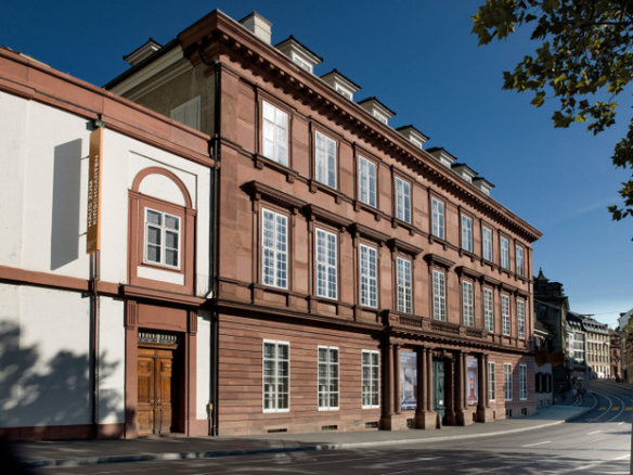 Ein schönes Haus für einen Rundgang