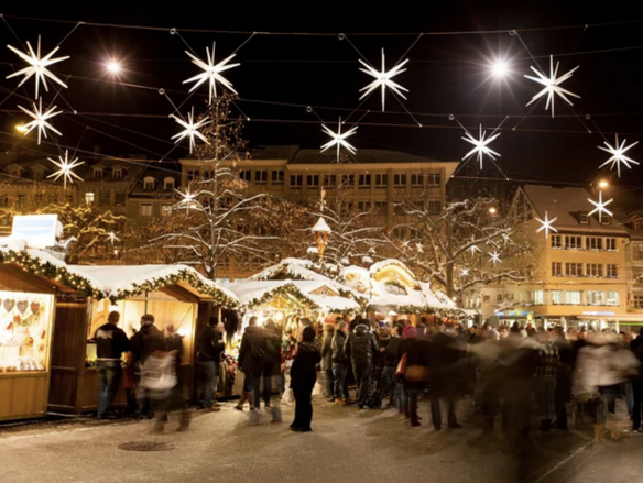 Weihnachtsrundgang in der Sternenstadt