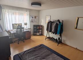 17m2 furnished room for 3 weeks (Schmiede Wiedikon)