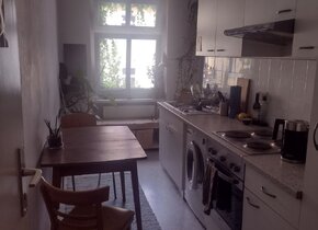 BIETE 1-Zimmer-Wohnung in BERLIN (Kreuzberg)
SUCHE...