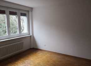 Tauschwohnung gesucht (1,5 bis 2 Zimmer): 
Gegen helle...