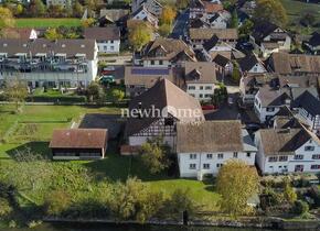 Ehemaliger Bauernhof mit Umnutzungspotential und Rheinanstoss!