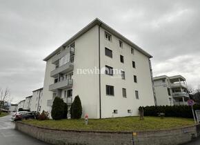 Helle 5-Zimmer Wohnung mit Fernsicht in familienfreundlicher Quartier