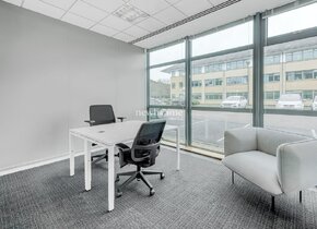 Espace de bureau privé pour 1 personne à Regus Saint Martin