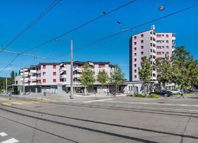 Nähe Bahnhof: Gewerbefläche auf zwei Etagen in Dietikon (223 m2 + 8...