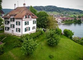 Herzensangelegenheit am Rhein: Fabrikantenvilla mit Traumsicht