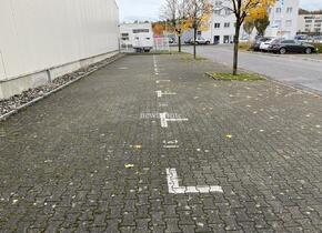 ungedeckter Parkplatz zu vermieten