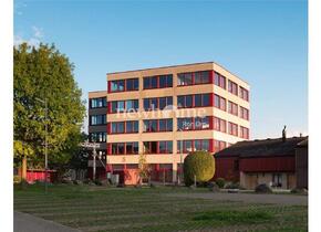 100 - 520 m2 Büro- und Gewerbeflächen 4. OG