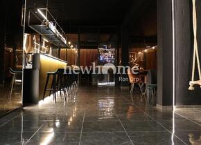 ELEGANTE LOUNGE MIT STILVOLLEM AMBIENTE