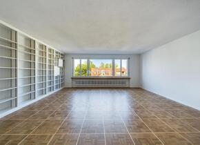 Exklusive 7-Zimmer-Wohnung in Zürich mit Balkon, Kamin und Tiefgarage