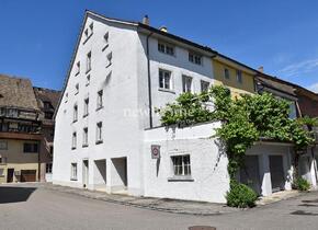 GROSSARTIGE WOHNUNG MIT GEMÜTLICHEM FLAIR IM STÄDTCHEN VON NEUNKIRCH