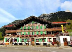 HÔTEL ET RESTAURANT A DEUX PAS DES PISTES