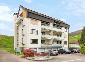 Gemütliche Wohnung mit grosszügigem Balkon  und Gartenanteil