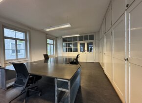 Biete Atelieraum in shared office