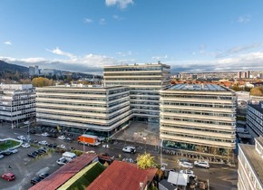 Möbliertes Büro in Zürich-Binz zu vermieten mit Option...
