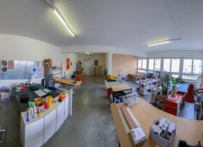 Freier Atelierplatz in einem kreativen Gemeinschaftsatelier